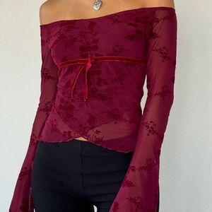 Motel Rocks Kareena Top In Botanical Flower Maroon